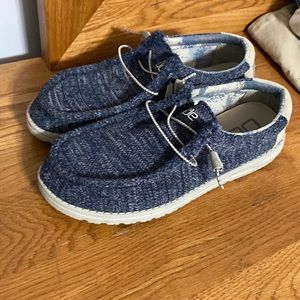 Men’s size 11 Het Dude slip ons. Worn only a few times.